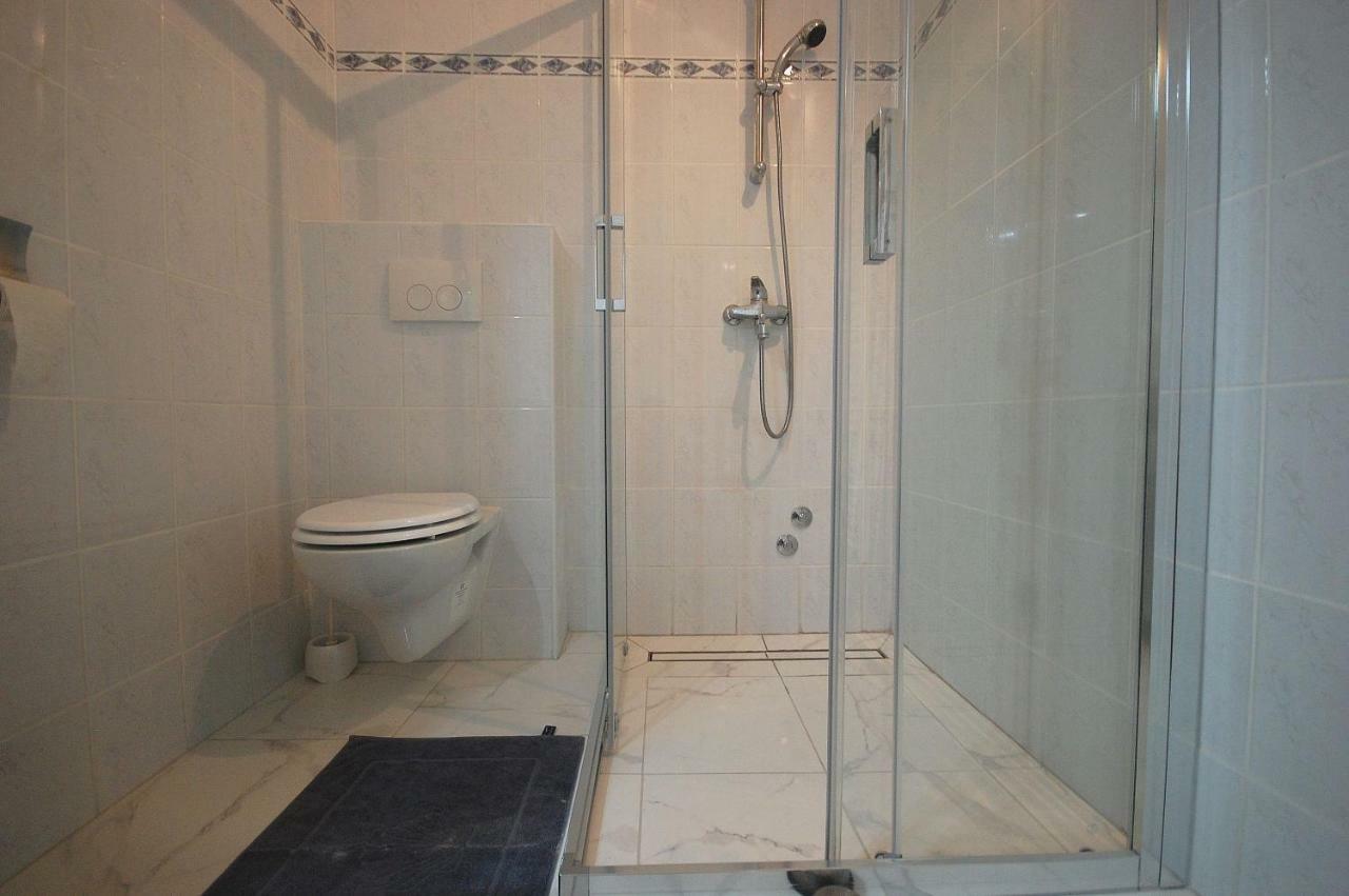 Apartments Nency By El-Pi Tours مالينسكا المظهر الخارجي الصورة