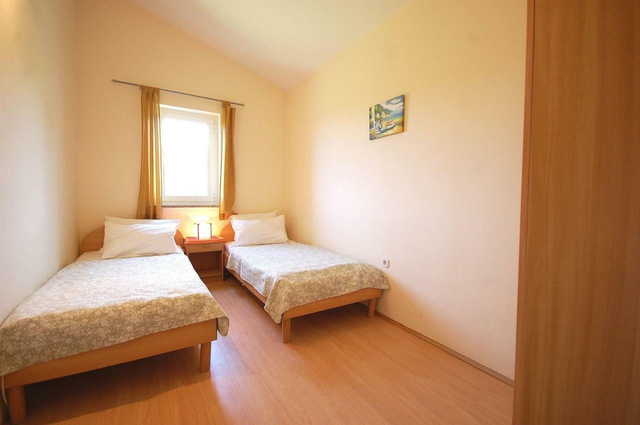 Apartments Nency By El-Pi Tours مالينسكا المظهر الخارجي الصورة
