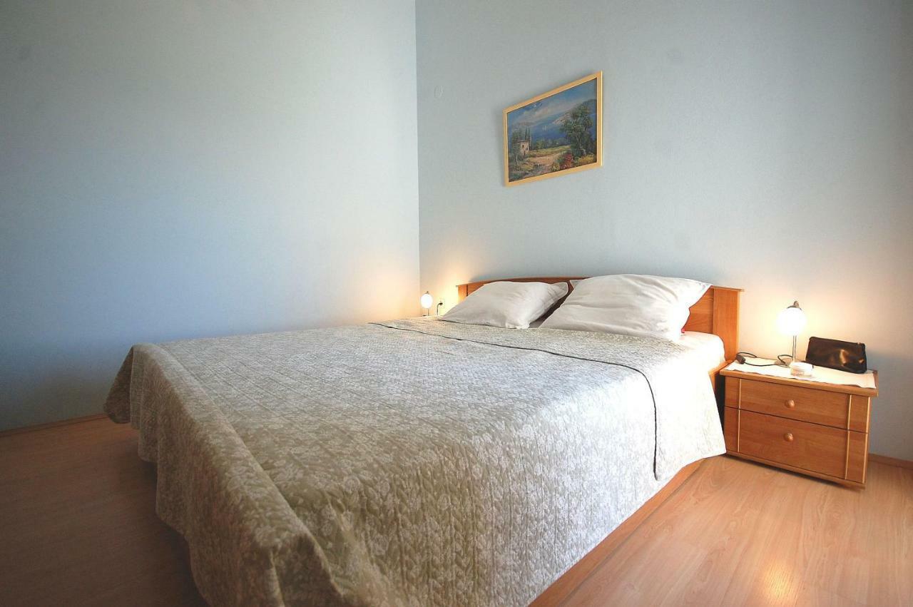 Apartments Nency By El-Pi Tours مالينسكا المظهر الخارجي الصورة